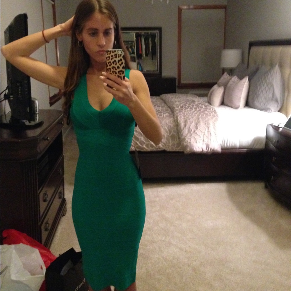 Bebe xs green bandage dress!